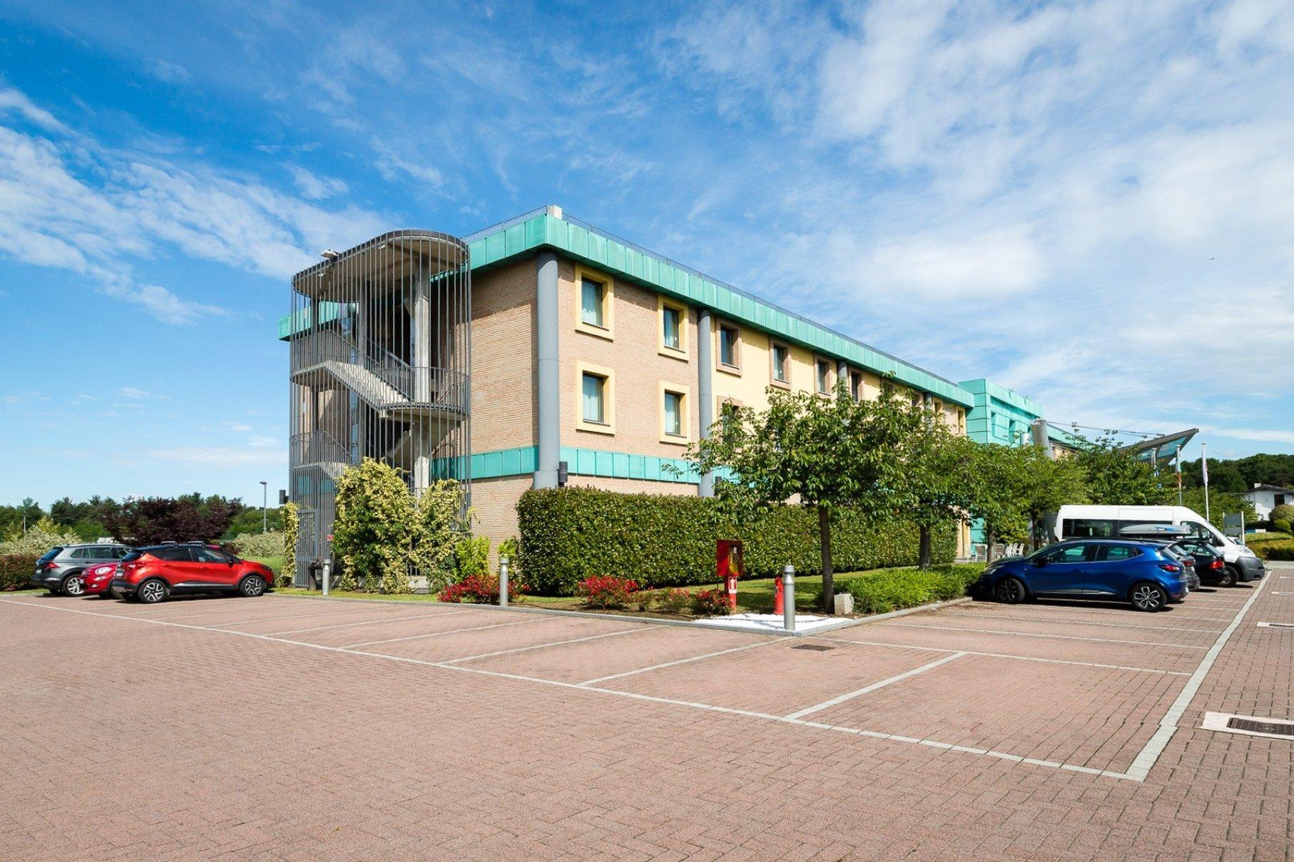 Crowne Plaza Milan - Malpensa Airport By Ihg Hotel Case Nuove  Exterior foto