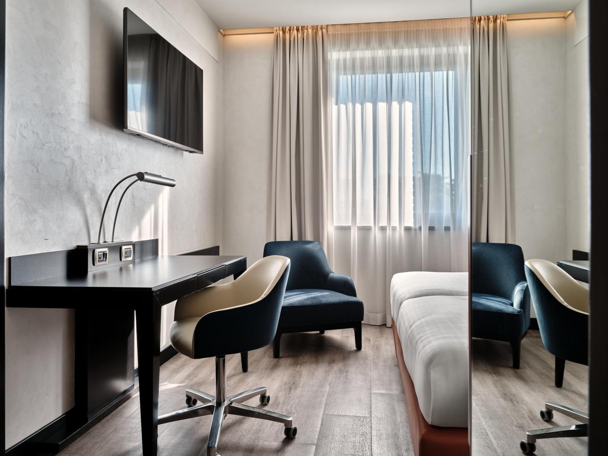 Crowne Plaza Milan - Malpensa Airport By Ihg Hotel Case Nuove  Exterior foto