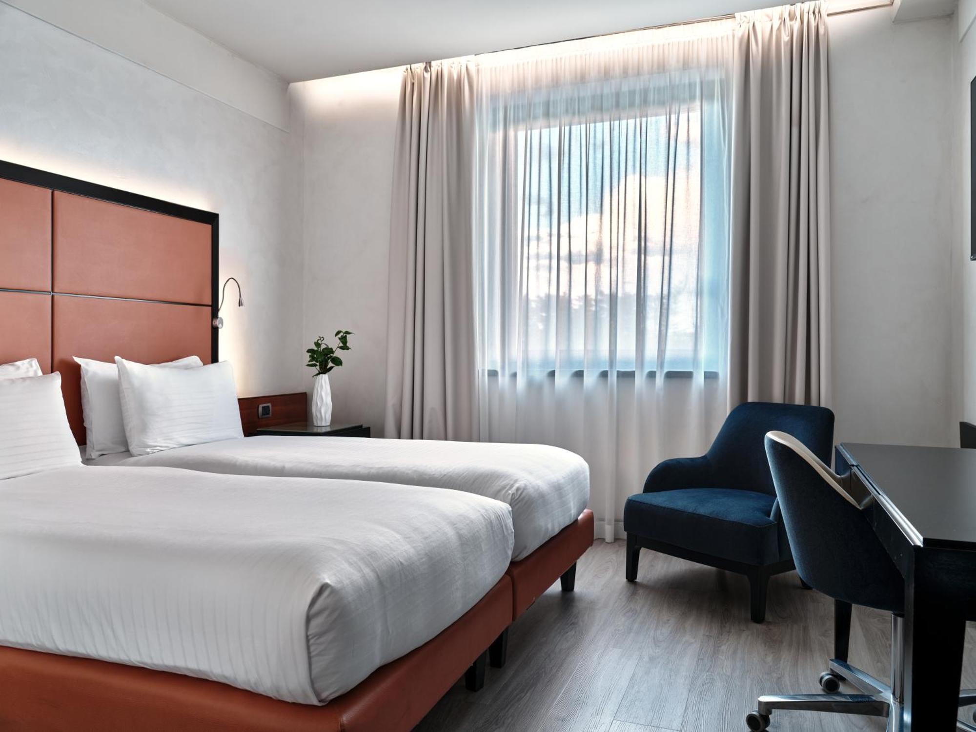 Crowne Plaza Milan - Malpensa Airport By Ihg Hotel Case Nuove  Exterior foto