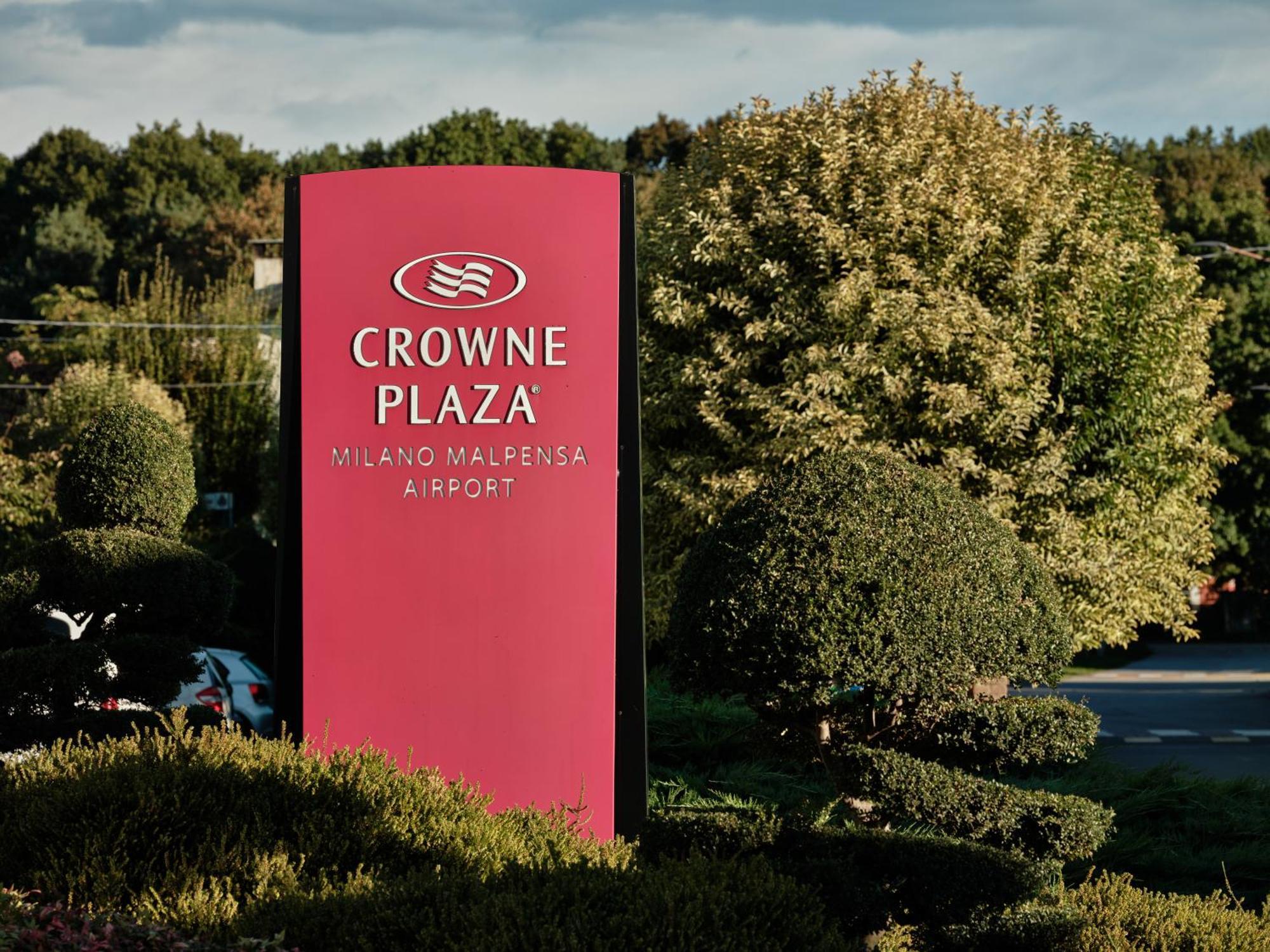 Crowne Plaza Milan - Malpensa Airport By Ihg Hotel Case Nuove  Exterior foto