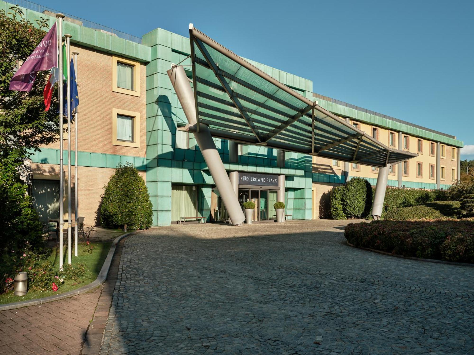 Crowne Plaza Milan - Malpensa Airport By Ihg Hotel Case Nuove  Exterior foto