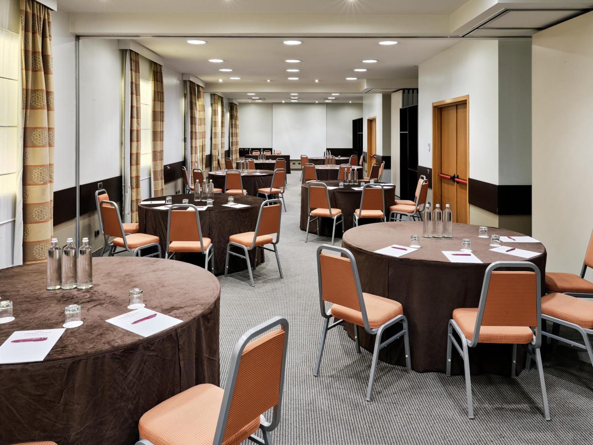 Crowne Plaza Milan - Malpensa Airport By Ihg Hotel Case Nuove  Exterior foto